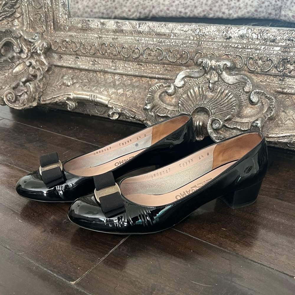 vintage salvatore ferragamo leather made in italy bow ballet flat pumps